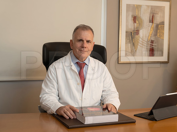 openart-image_1790063427672_ab176a90_1790063427933_980e42d4-topaz-face-upscale-1.7x